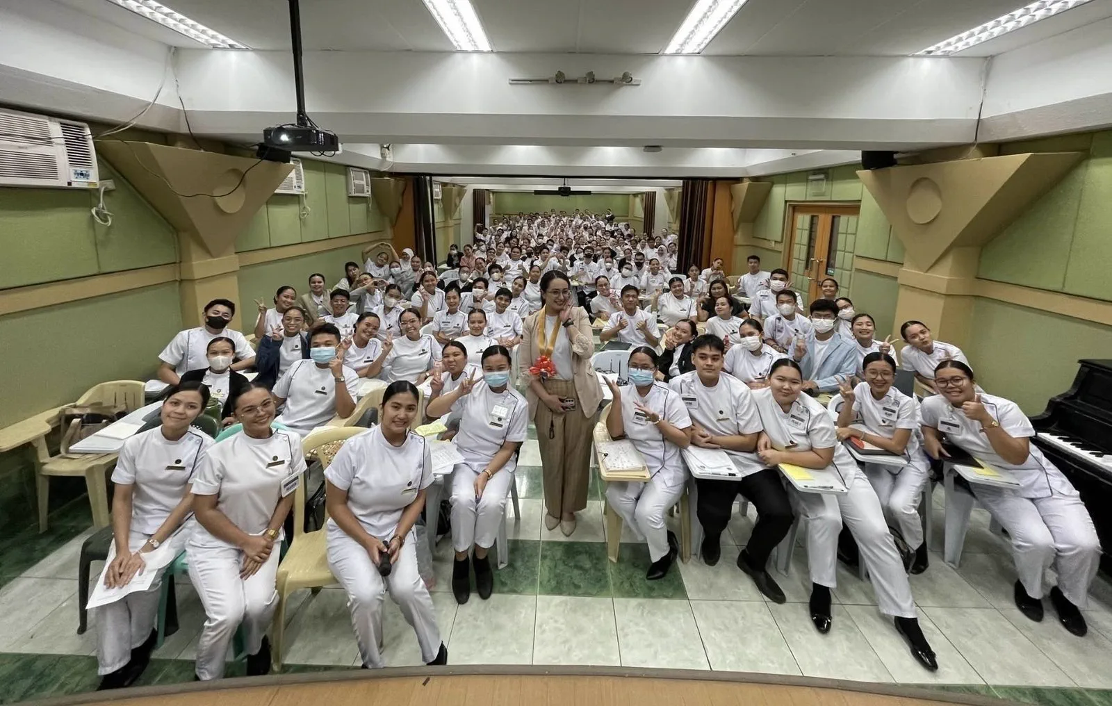 Stellar Academy review session photo 4